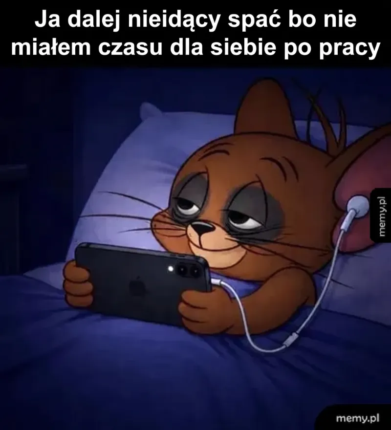 Postać zwierzęcia leży w łóżku, trzymając telefon i słuchawki.