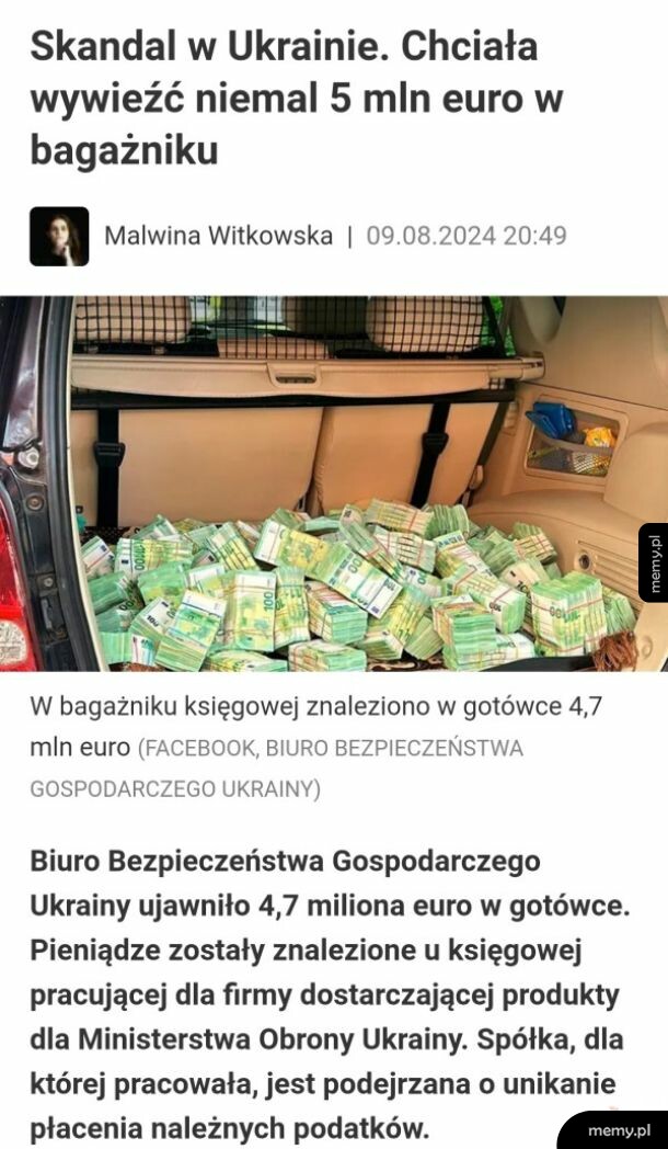 Bagażnik samochodu wypchany po brzegi plikami banknotów euro.