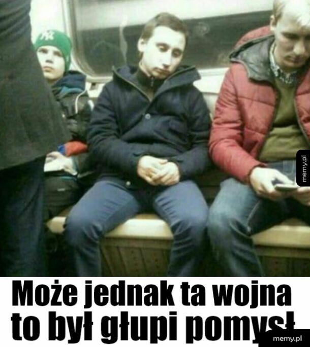Mężczyzna przypominający Władimira Putina siedzący w metrze